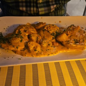 Ravioli de Ricotta con Camarones