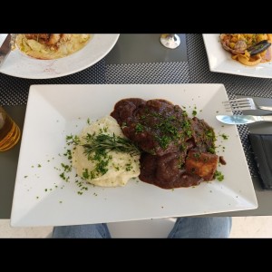 Osobuco con puré de papas
