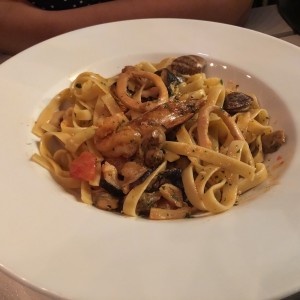 Pastas - Fetuccini con Langostinos