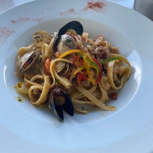 fetuchini fruto di mare