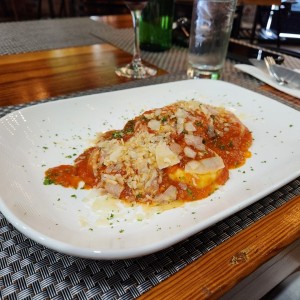 Raviolli al pomodoro