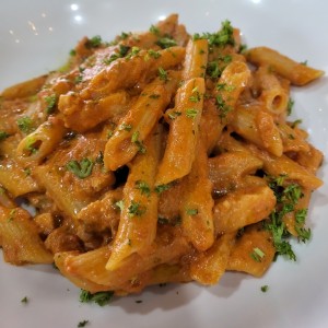 Penne al Salmone e Vodka