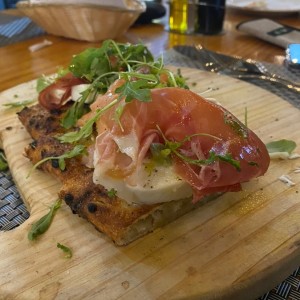 Antipasti - Bruschetta Mediterranea