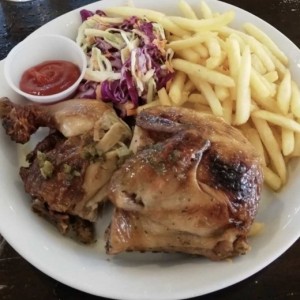 Plato Fuerte - 1/2 Pollo Rostizado