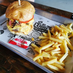 Cheese bacon burguer doble