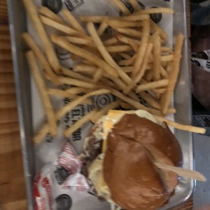 Premium Burgers - La Mayor