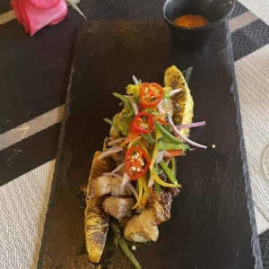 Entradas Calientes - Ceviche de Porkbelly