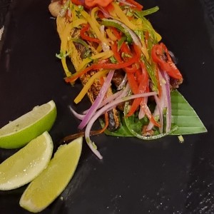 Entradas Calientes - Ceviche de Porkbelly