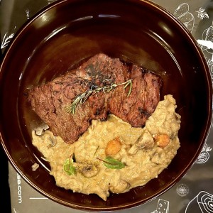 Side de Risotto de hongos y trufas crocantes