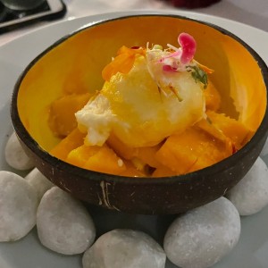 Mango con helado