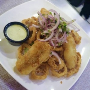 DELICIOSAS ENTRADAS - Chicharron de Calamar