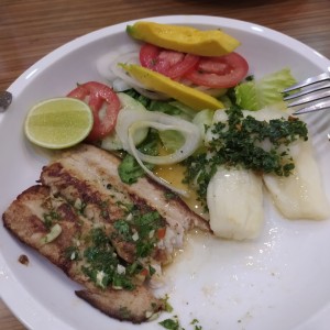 corvina al ajillo 