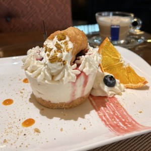 Cheesecake con canoli de ricotta