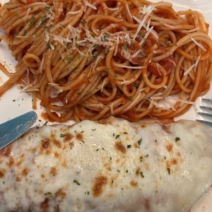 Platos Fuertes - Chicken Parmesan