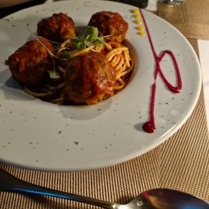 Pastas - Spaghetti & Meatballs