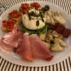 Antipasto Burrata