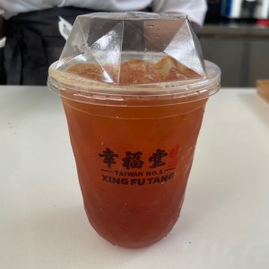 White peach oolong tea