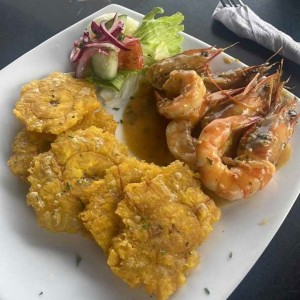 camarones al ajillo