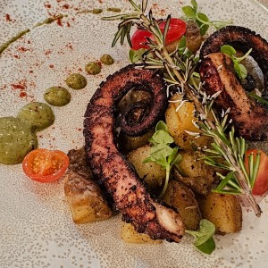 PULPO AL CARBON 