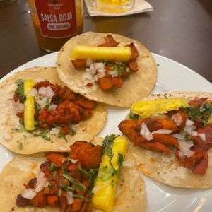 Tacos al pastor