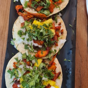 Tacos al pastor