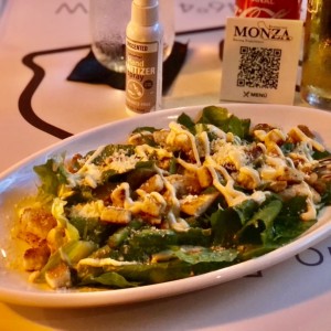 Ensalada Cesar con Pollo 