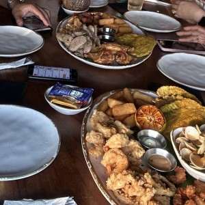 Picada de mar y tierra