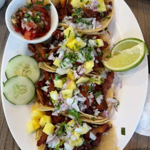 Tacos al pastor 