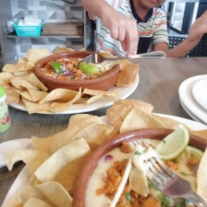 Queso fundido con Chorizo