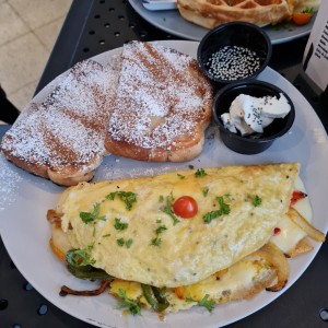 Omelette con tostadas francesas