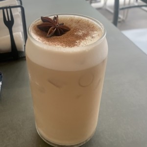 Chai tea latte con leche de almendras