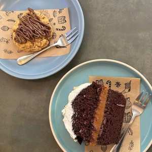 Galleta Chips y Cake de Chocolate con Manjar