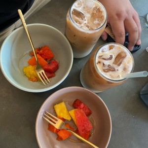 Cortesia + ice latte