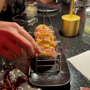 Raw Bar - Tuna Tacos