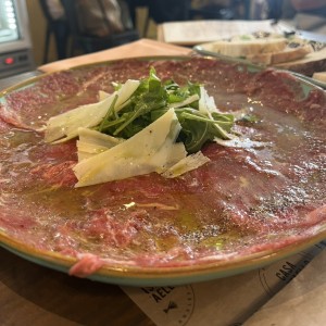 Carpaccio de res