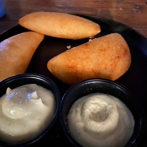 Empanadas queso y pollo