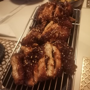 PROTEÍNAS - POLLO LAQUEADO