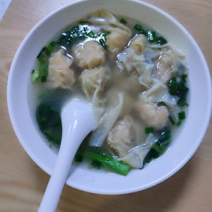 wanton de puerco y camarones 