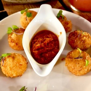 Entrantes - Croquetas de bacalao