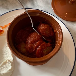 Albondigas