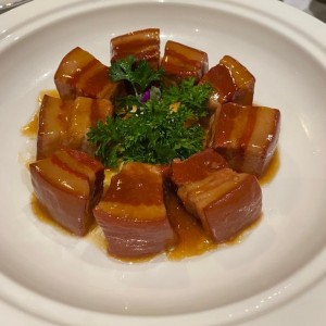 Panceta de Cerdo al Estilo de Hongsi