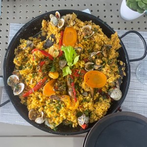 Paella de mariscos 