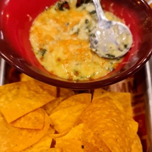 Guacamole con nachos