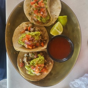 tacos de carnita de cerdo