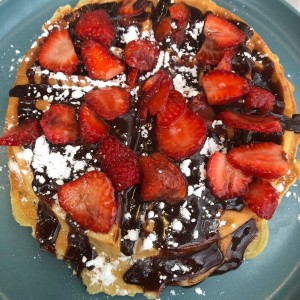 Waffles chocolate & fresas 