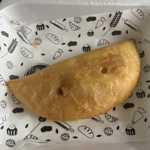 Empanada de carne mechada