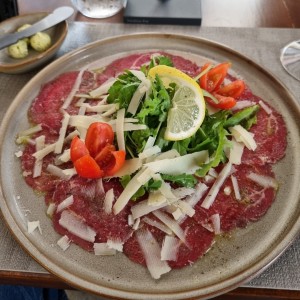 Carpaccio de res