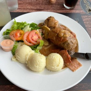 filete con salsa de hongos