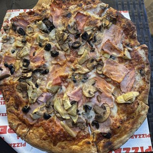 Pizza Capricciosa