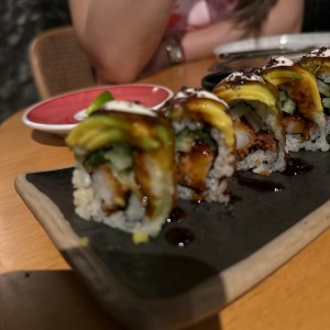 Dragon roll